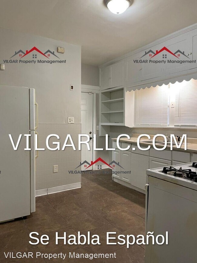 Building Photo - 3 br, 2 bath House - 230 E 43rd Ave.