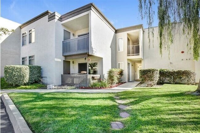 Building Photo - 432 Edgehill Ln