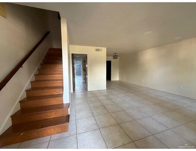 Foto del edificio - 16 Wichita Ave