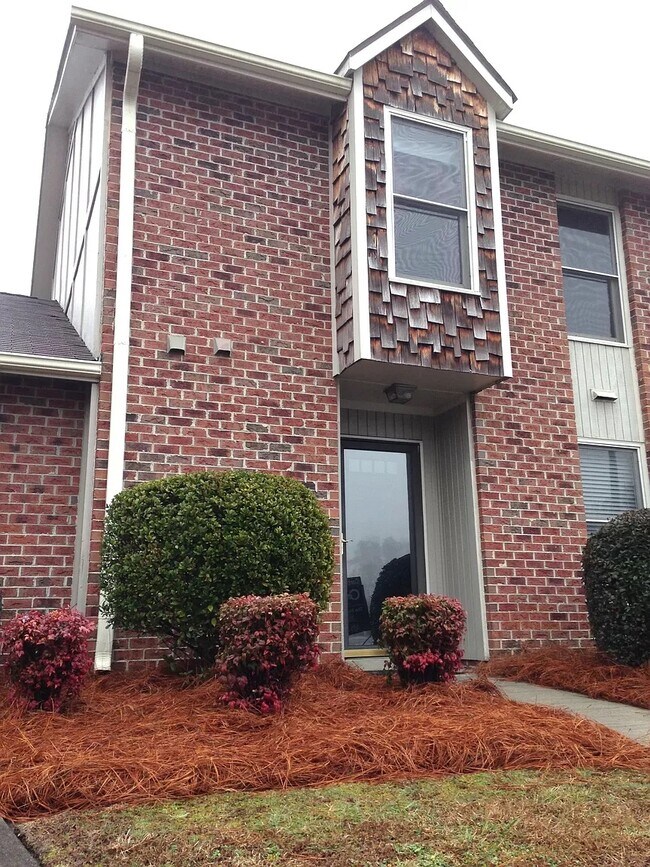 Building Photo - 1861 Quail Ridge Rd