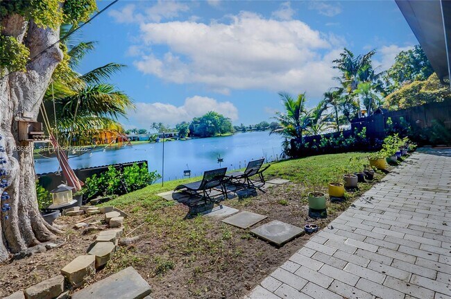 Foto del edificio - 1511 NW 87th Way