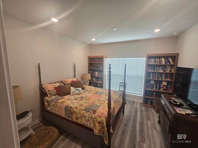 Foto del edificio - 21937 Aleutian Ave