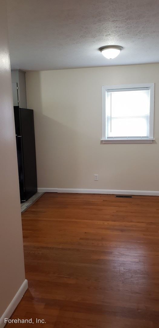 Building Photo - 3 br, 1 bath House - 3026 Thomas Nelson Hwy.