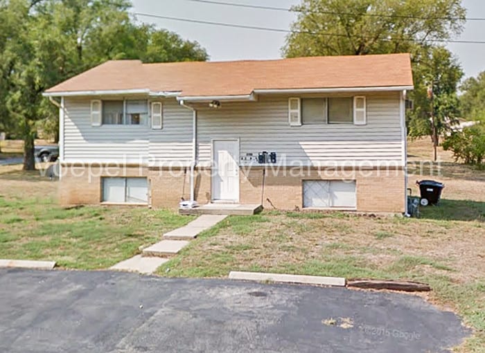 Primary Photo - 15212 Bellaire Ave