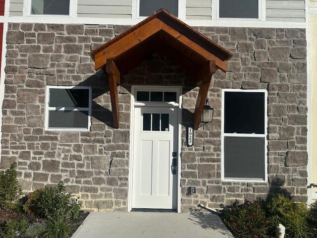 Foto del edificio - 1923 Cypress Ln