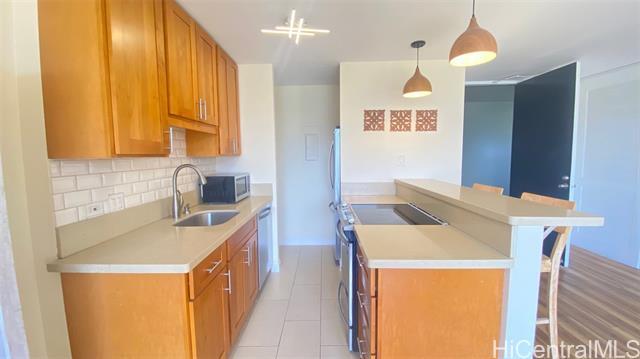 Building Photo - 320 Lili?uokalani Ave