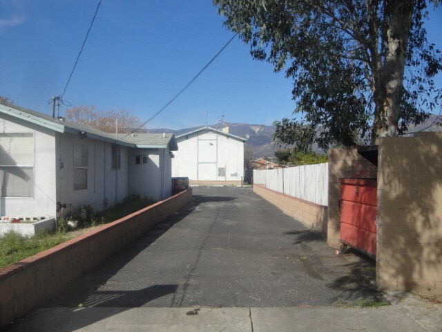 Foto del edificio - 26148 Cypress St