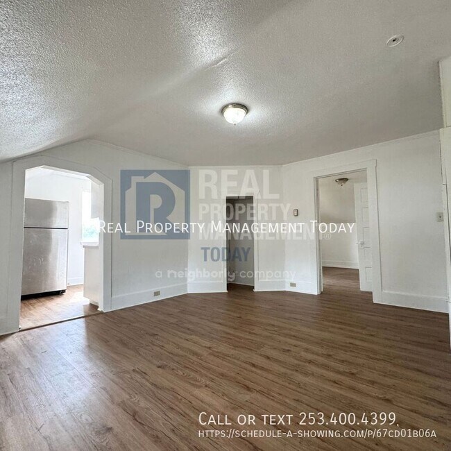 Building Photo - 1651 S 35th St