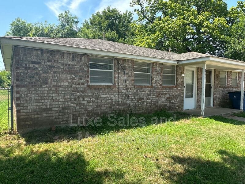 3025 Clarke St, Choctaw, OK 73020 House Rental in Choctaw, OK