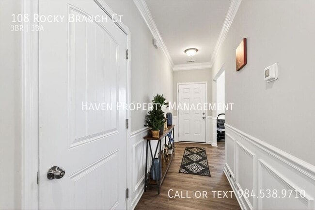 Building Photo - 108 Rocky Br Ct