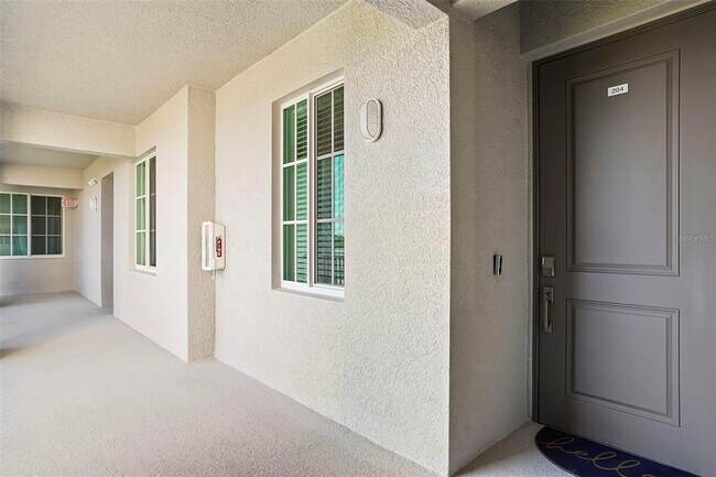 Building Photo - 12140 Wellen Golf St