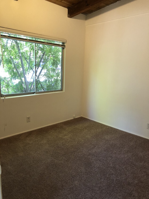 Primary Photo - 2812 Arizona Ave