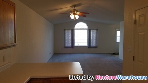 Building Photo - 2041 Oak Leaf Trl