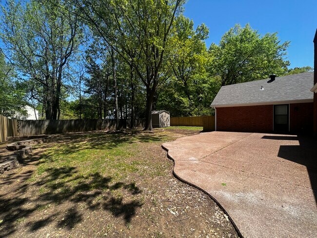 Building Photo - 522 Bedlington Dr