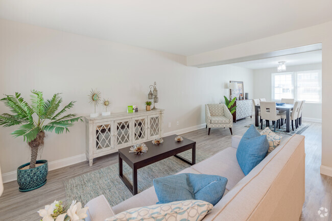 3HAB, 1.5BA - Bullocks Point Townhomes