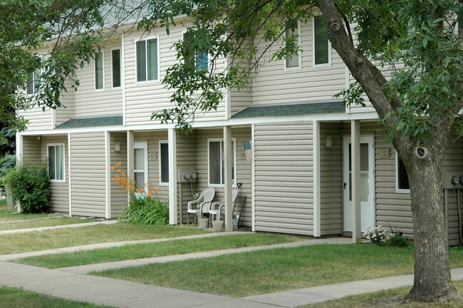 Foto del edificio - Waterford Townhomes
