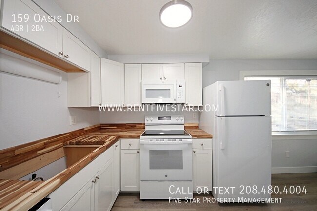 Foto del edificio - 159 Oasis Dr