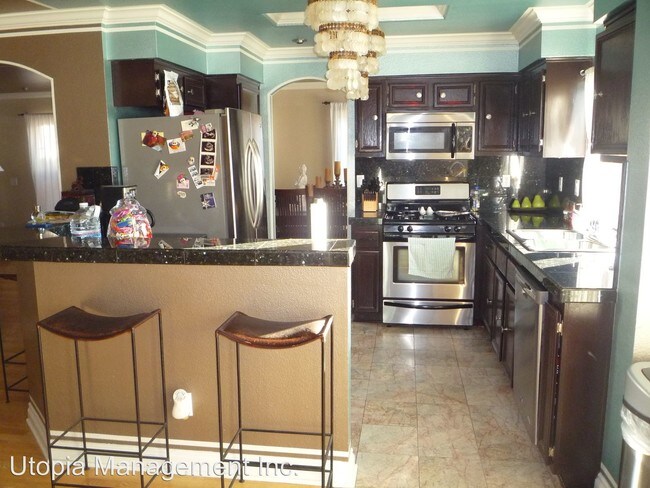 Building Photo - 3116 Glancy Dr