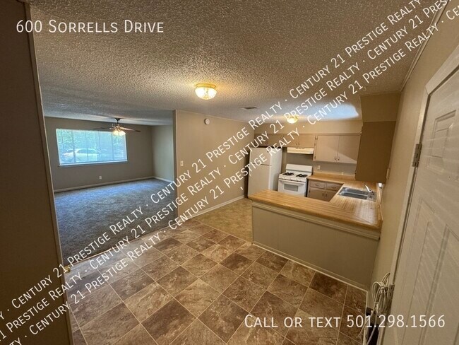 Foto del edificio - 600 Sorrells Dr