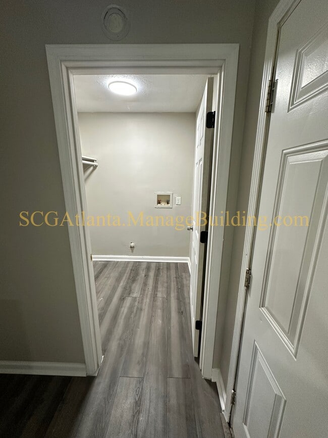 Foto del edificio - 2639 Lilac Dr