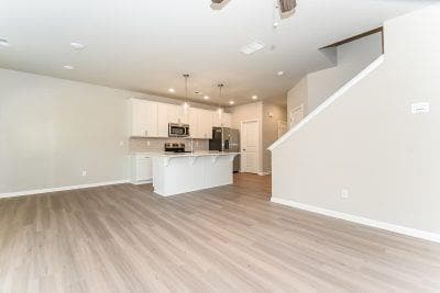 Building Photo - 818 Calvin Pk Dr