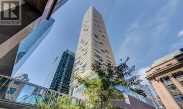 Building Photo - 88 Harbour St