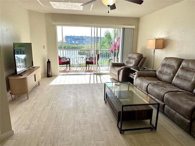 Foto del edificio - 1401 S McCall Rd