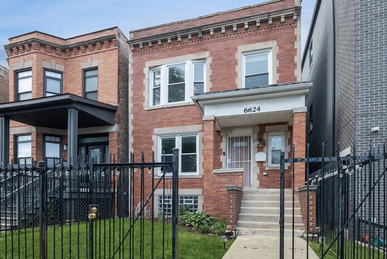 Foto principal - 6624 S University Ave
