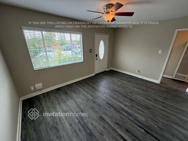 Foto del edificio - 13471 Placid Dr