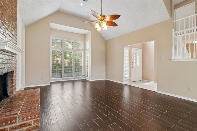 Foto del edificio - Beautiful Far North Dallas Home! Plano School District!