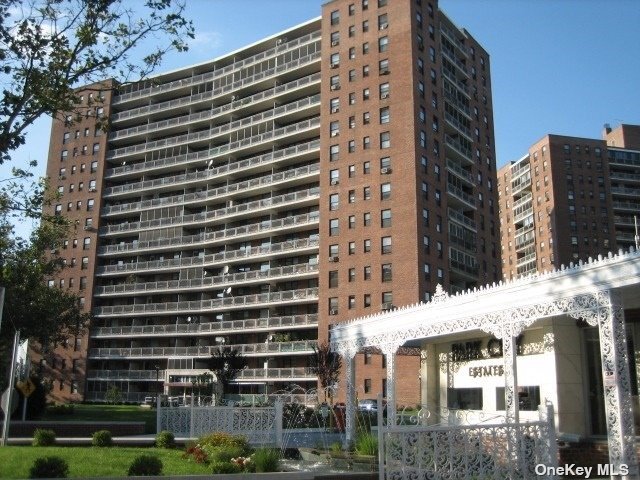 Foto del edificio - 61-15 98th St