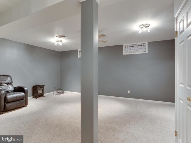 Building Photo - 8910 Chesapeake Lighthouse Dr