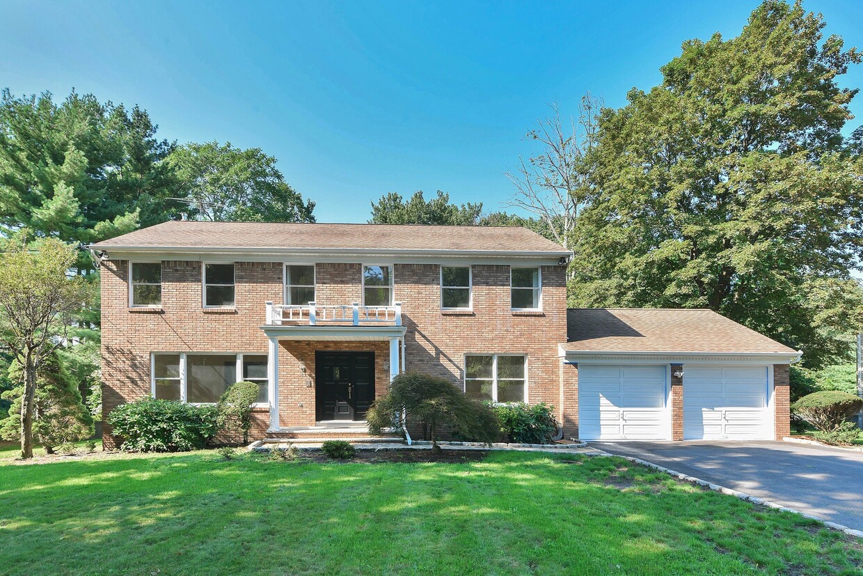 Foto principal - 946 Closter Dock Rd