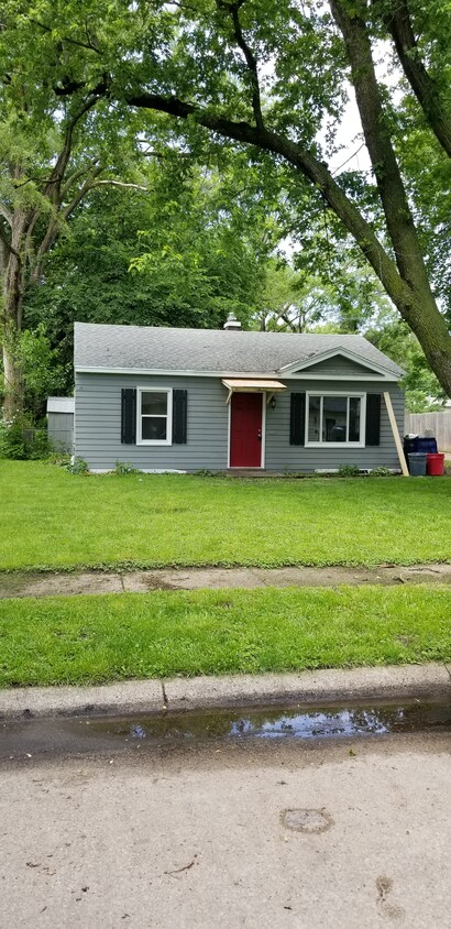 Primary Photo - 2802 S Crawford St