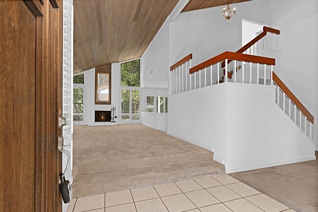 Foto del edificio - Beautiful Four Bedroom Two Story Home - UT...