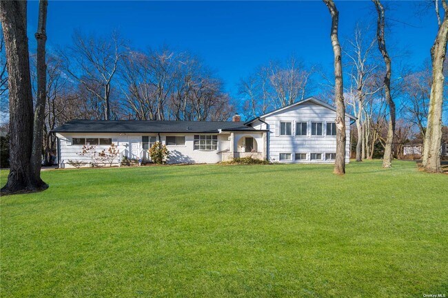 Foto del edificio - 119 Hicks Ln