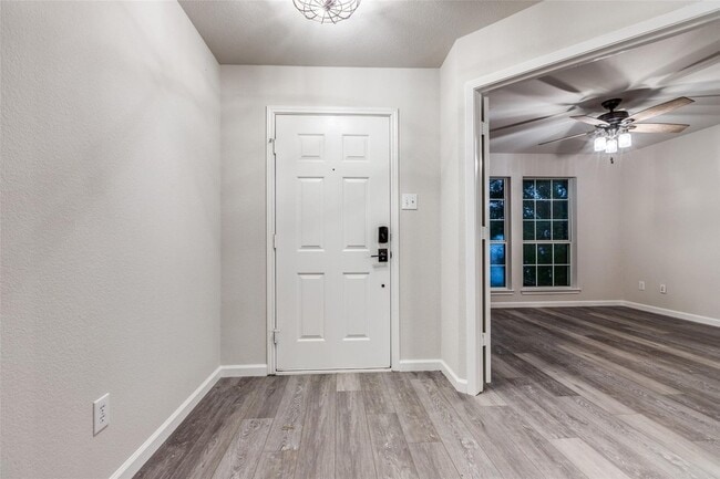 Photo - 1817 Heron Dr House