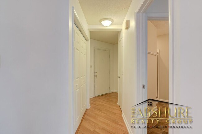 Building Photo - 102 Choptank Ct