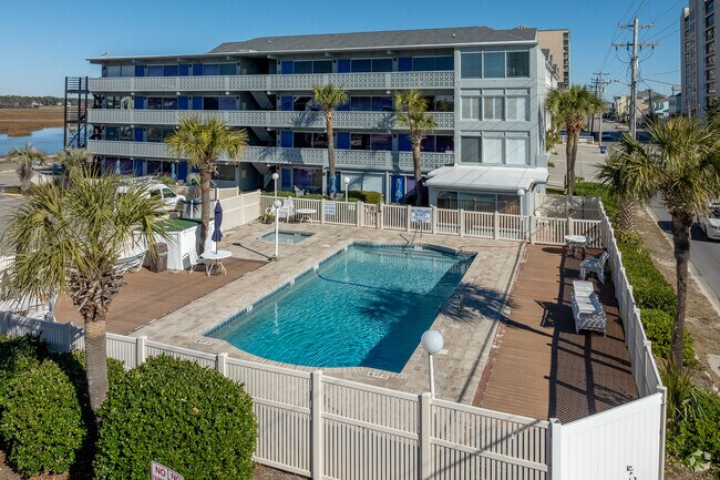 Pool. - Gold Coast