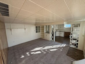 Building Photo - 1270 E Sherman Ave