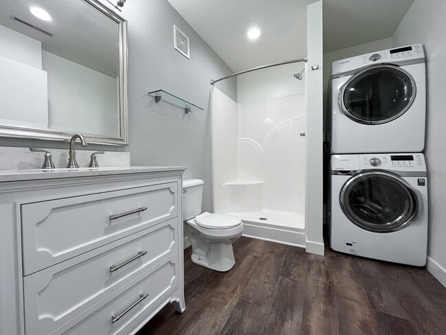 Foto del edificio - 2322 College St