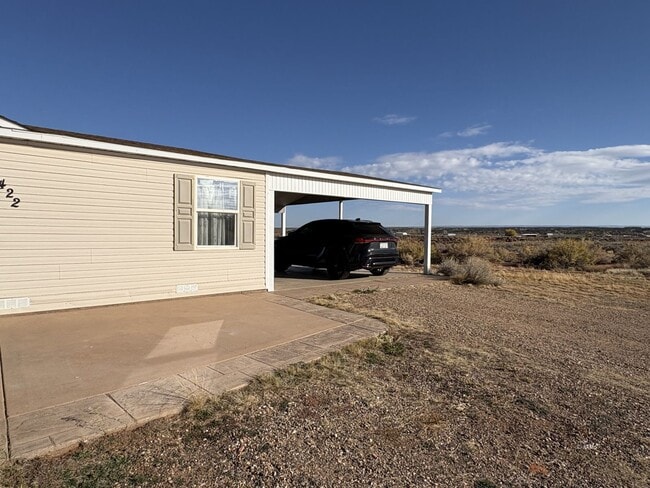 Building Photo - 422 W Piute Dr