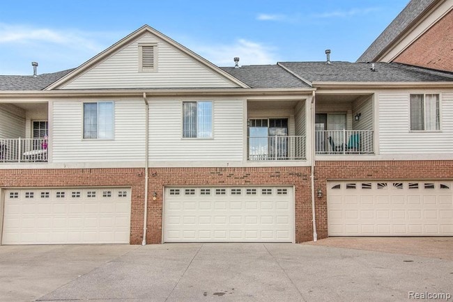 Building Photo - 7 N Squirrel Rd