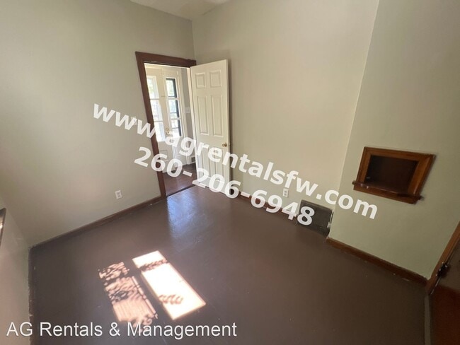 Foto del edificio - 4 br, 1.5 bath House - 3113 Webster St