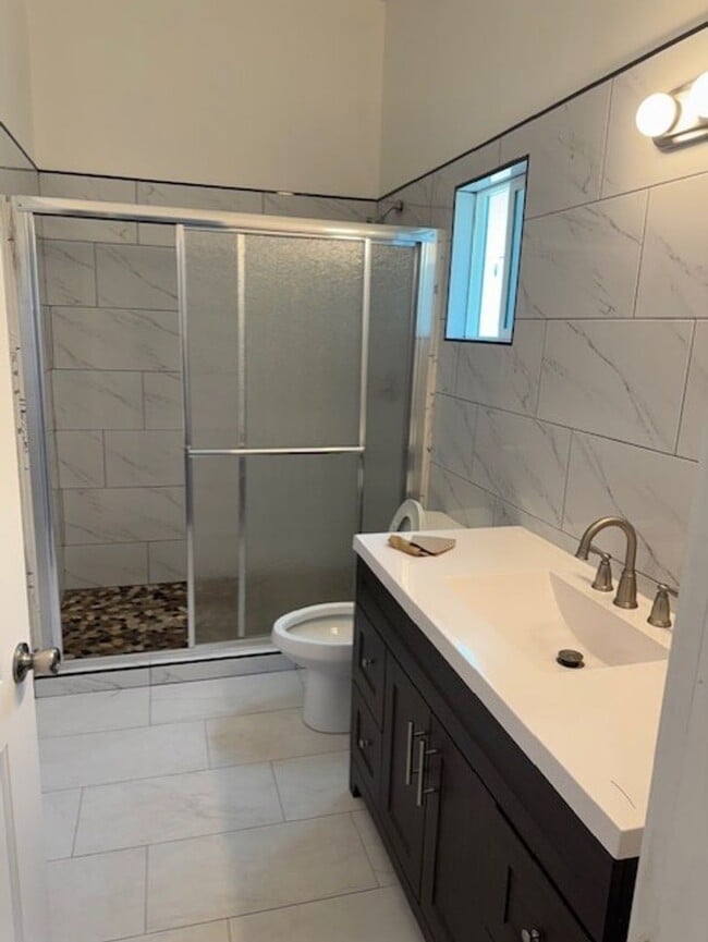Building Photo - Two Bedroom Two Bath ADU