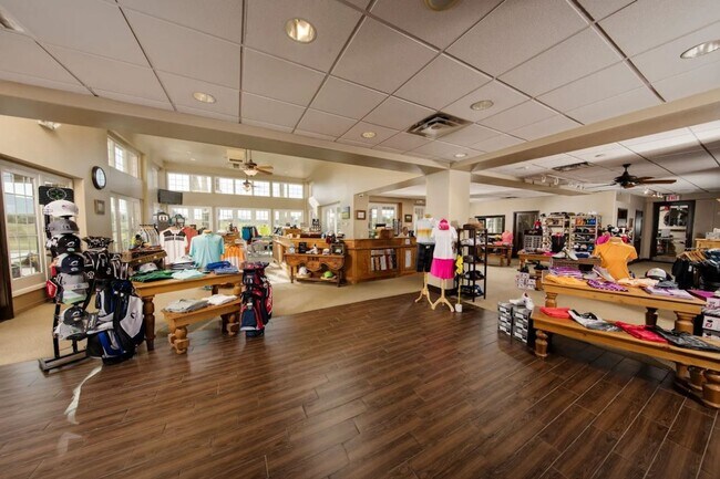 Foto del edificio - Dove Valley Ranch