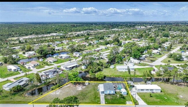 Foto del edificio - 11291 Grapefruit Ln