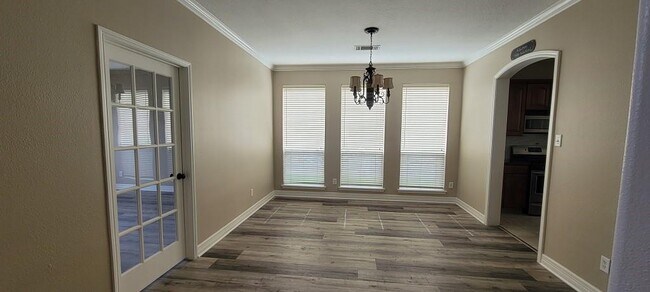 Building Photo - 13622 Mansor Dr