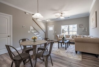Building Photo - 1142 Almerton Dr