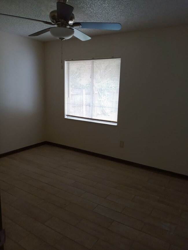 Building Photo - 2708 Adela Ave